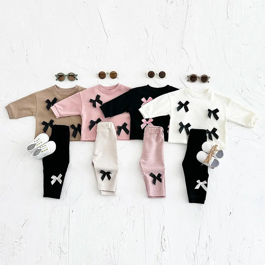 Fiyonklu İlkbahar & Sonbahar Konforu – 2 Parça Bebek Seti