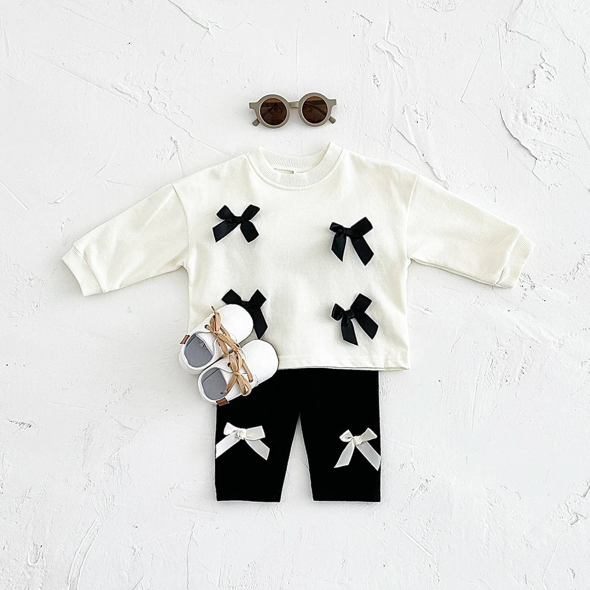 Fiyonklu İlkbahar & Sonbahar Konforu – 2 Parça Bebek Seti